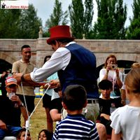 PUENTE CASTRO , León Espactáculo de magia familiar 2