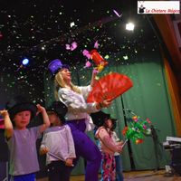 León Fiesta de Barrio Armunia Espectáculo de magia 1